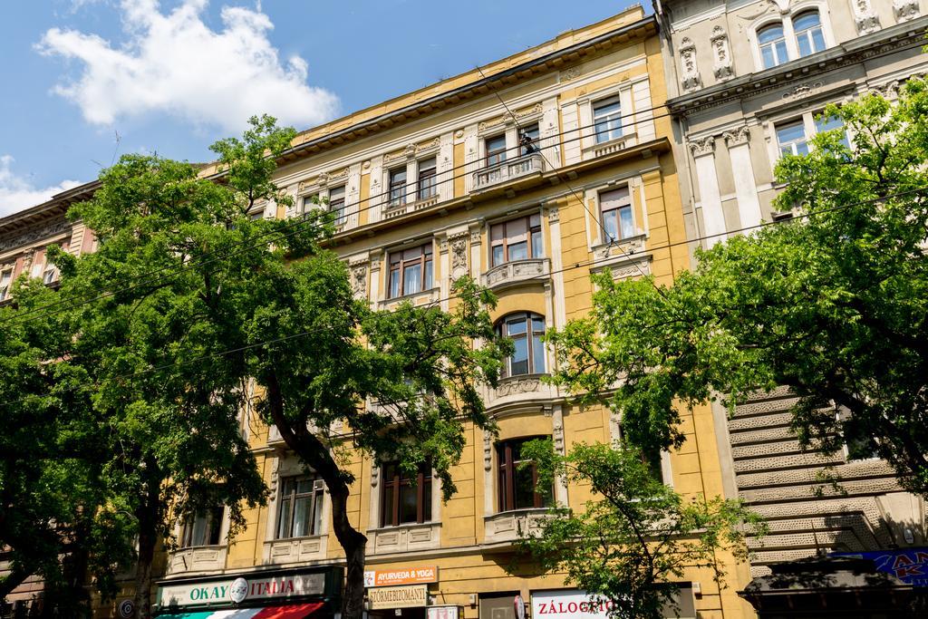 Lisianthus Apartamentos Budapest Exterior foto